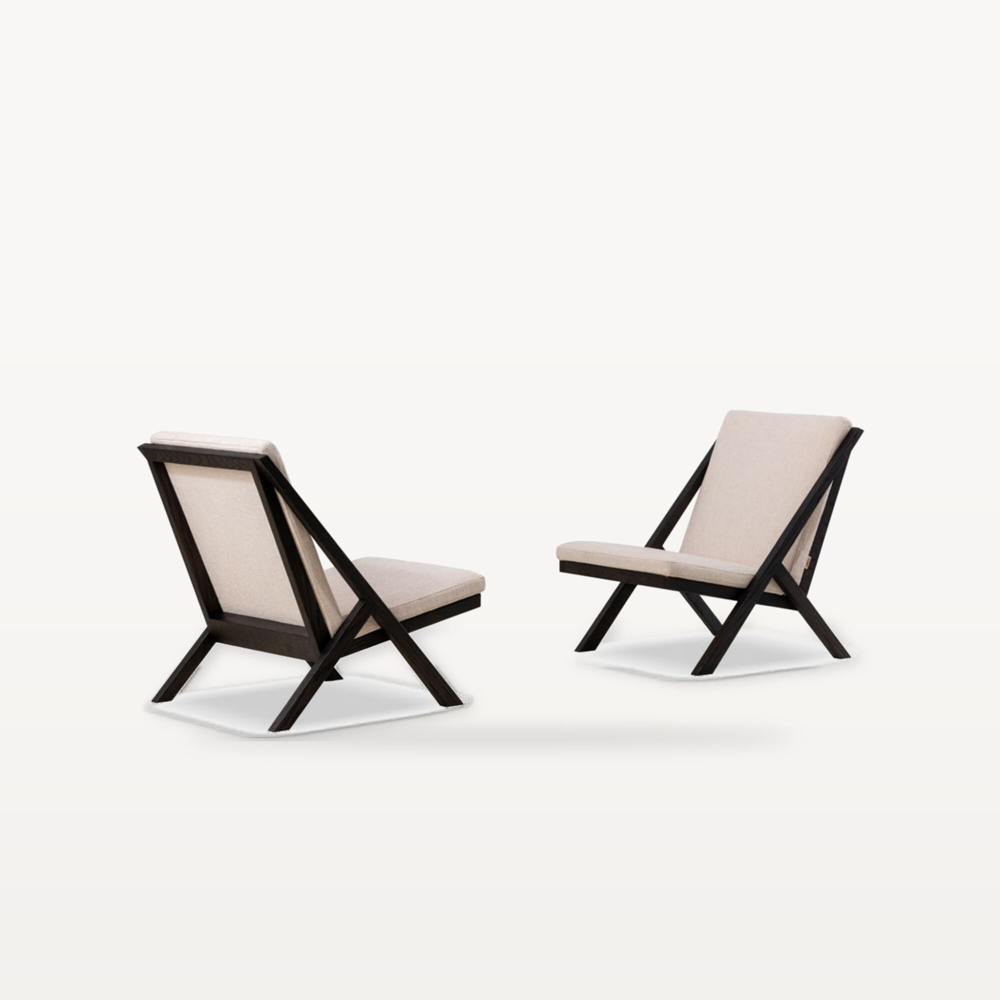 The Palette Retreat scene by KBH with the Armchair SF2093, photographed in a living room