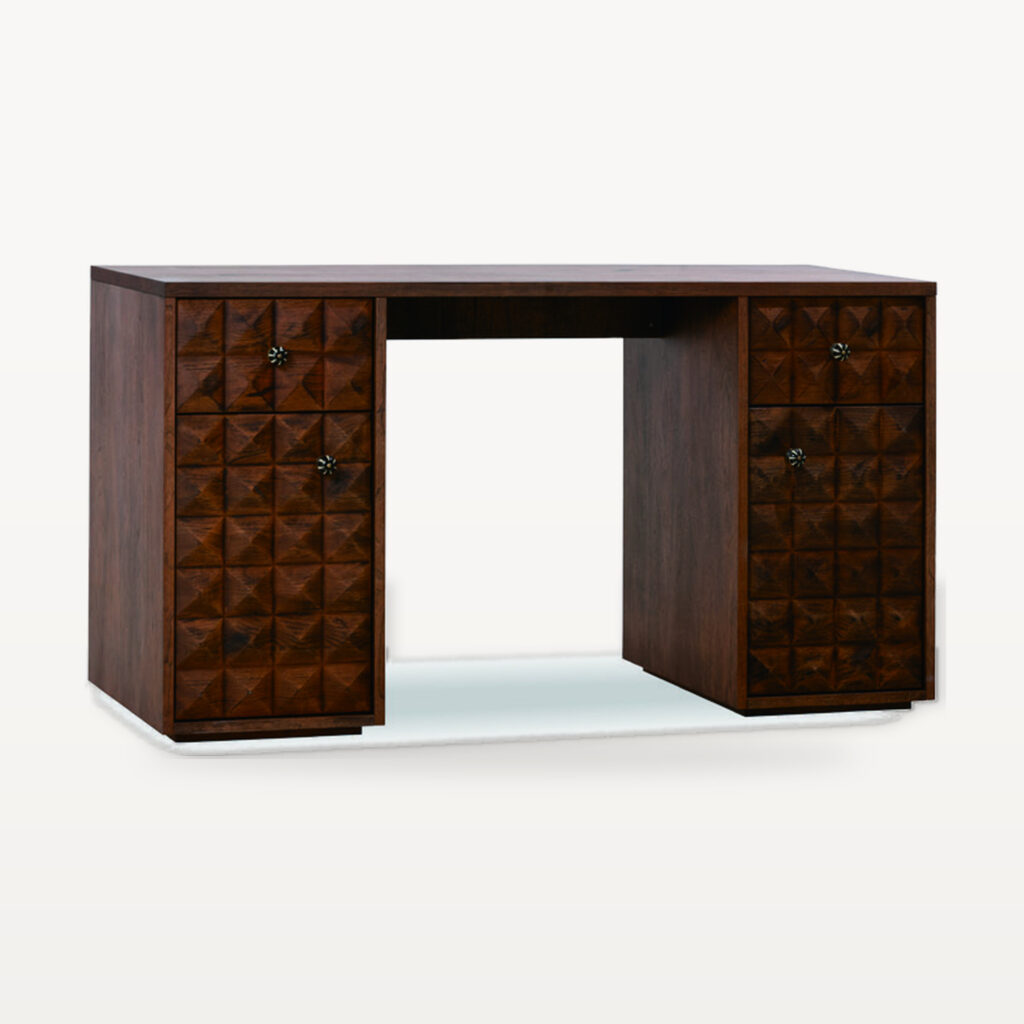 The Palette Retreat scene by KBH with the Cave Desk in a study (2)