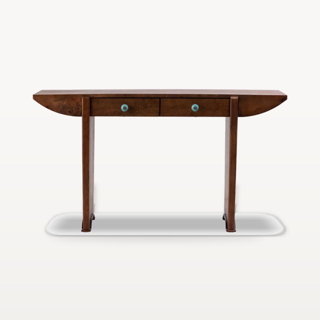 The Palette Retreat with the Saucer Desk