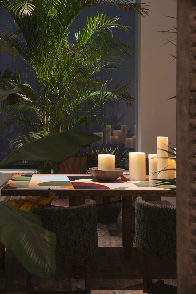 Warm Gathering scene by KBH with the Palette Dining Table in a dining room (2)